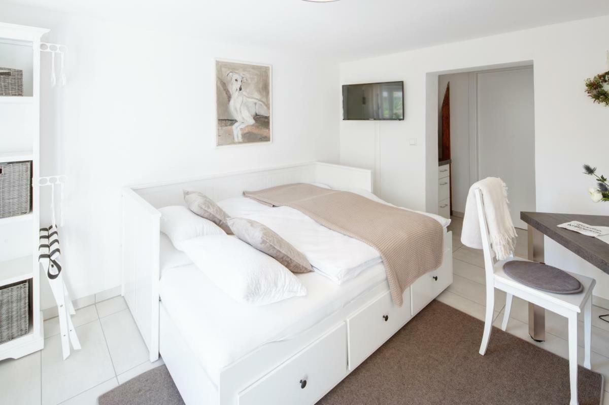 Tiny Ferienwohnung Am Stadtpark Schwäbisch Hall Екстериор снимка